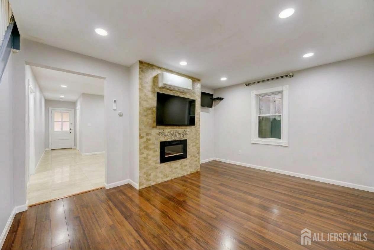 41 Lincoln Avenue Jamesburg NJ 08831