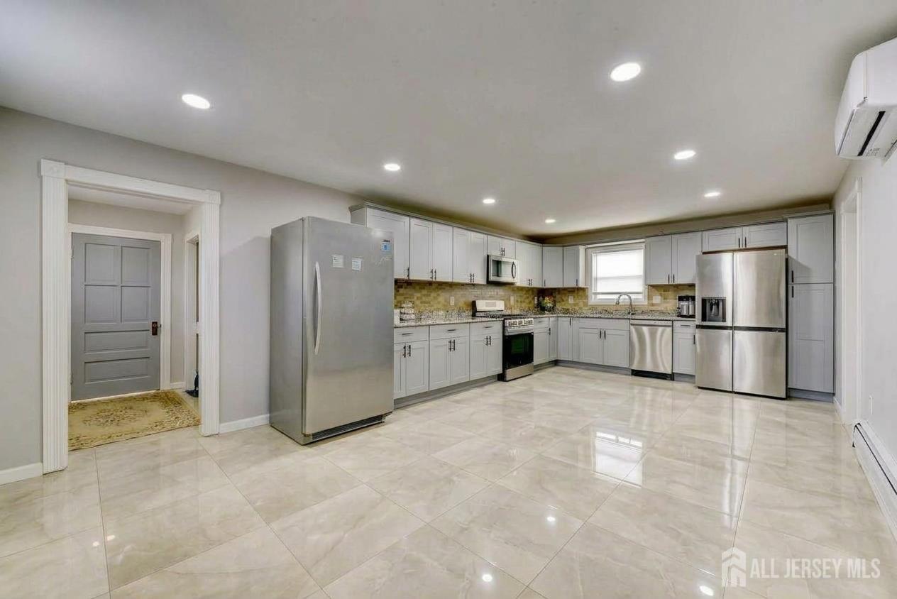 41 Lincoln Avenue Jamesburg NJ 08831