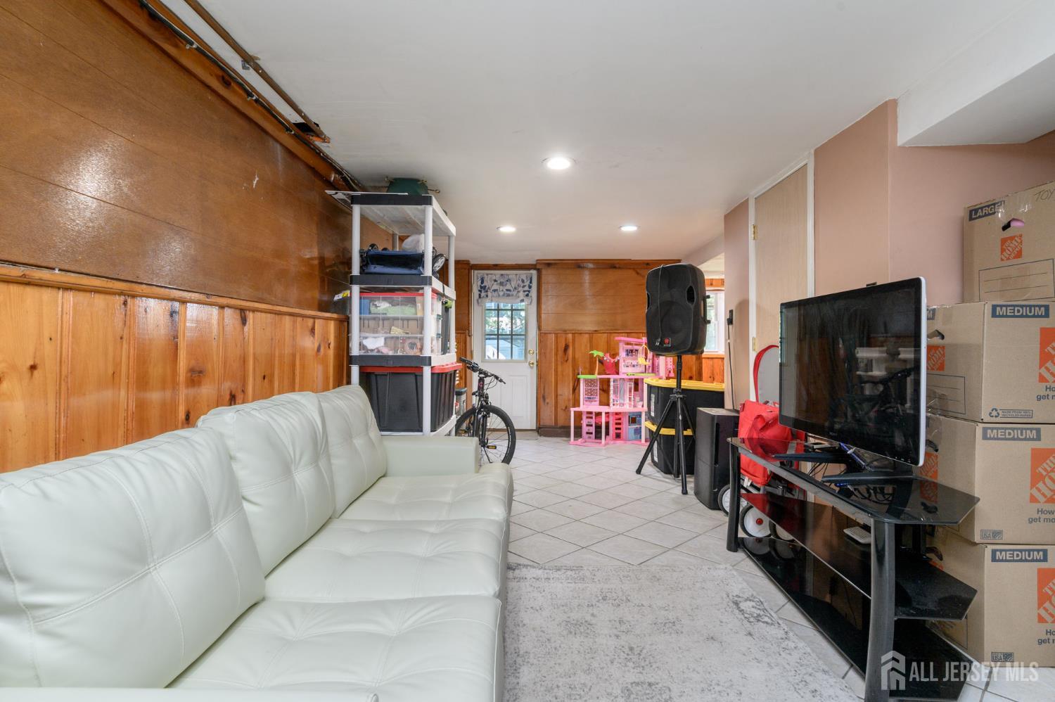 90 Edison Avenue Nutley NJ 07110