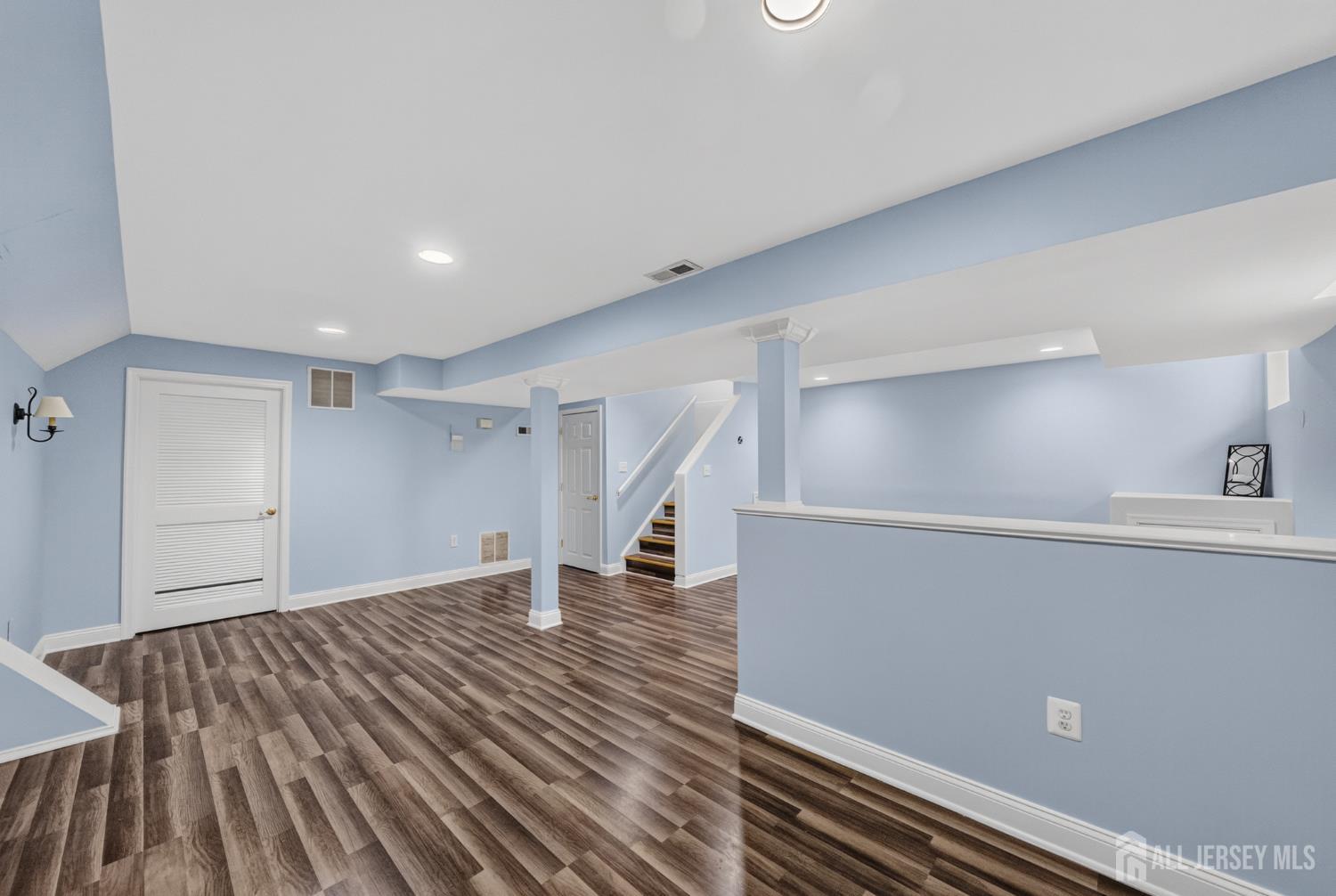 303 Cobblestone Court South Brunswick NJ 08852