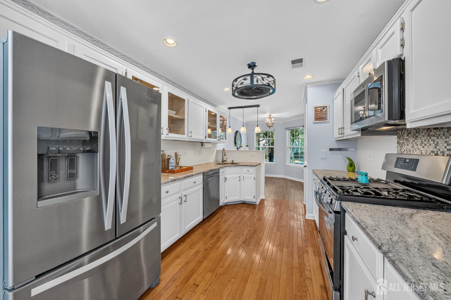 303 Cobblestone Court South Brunswick NJ 08852