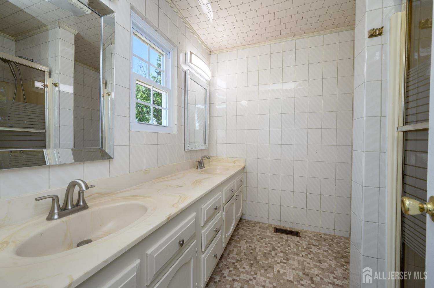 133 Hickory Road Franklin NJ 08873