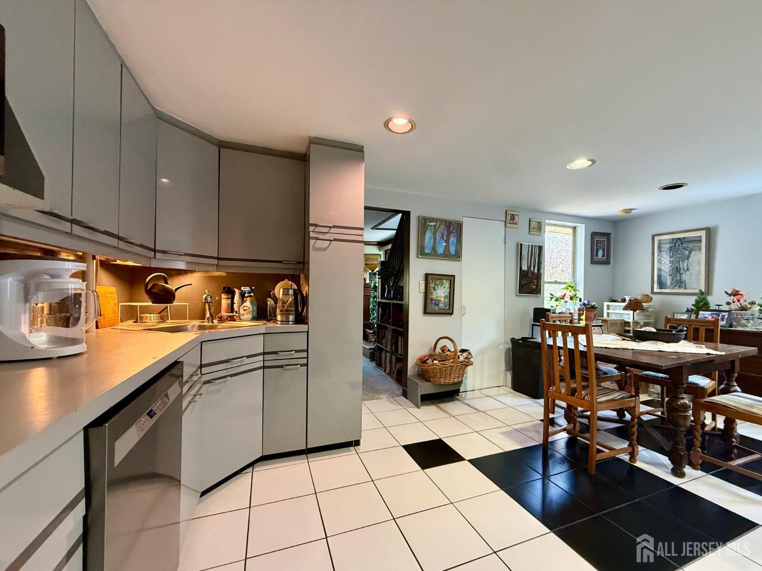 160 Lakeside Drive S Piscataway NJ 08854