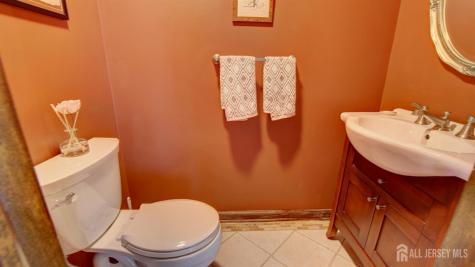 8 Sherman Court Manalapan NJ 07726