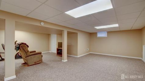 8 Sherman Court Manalapan NJ 07726