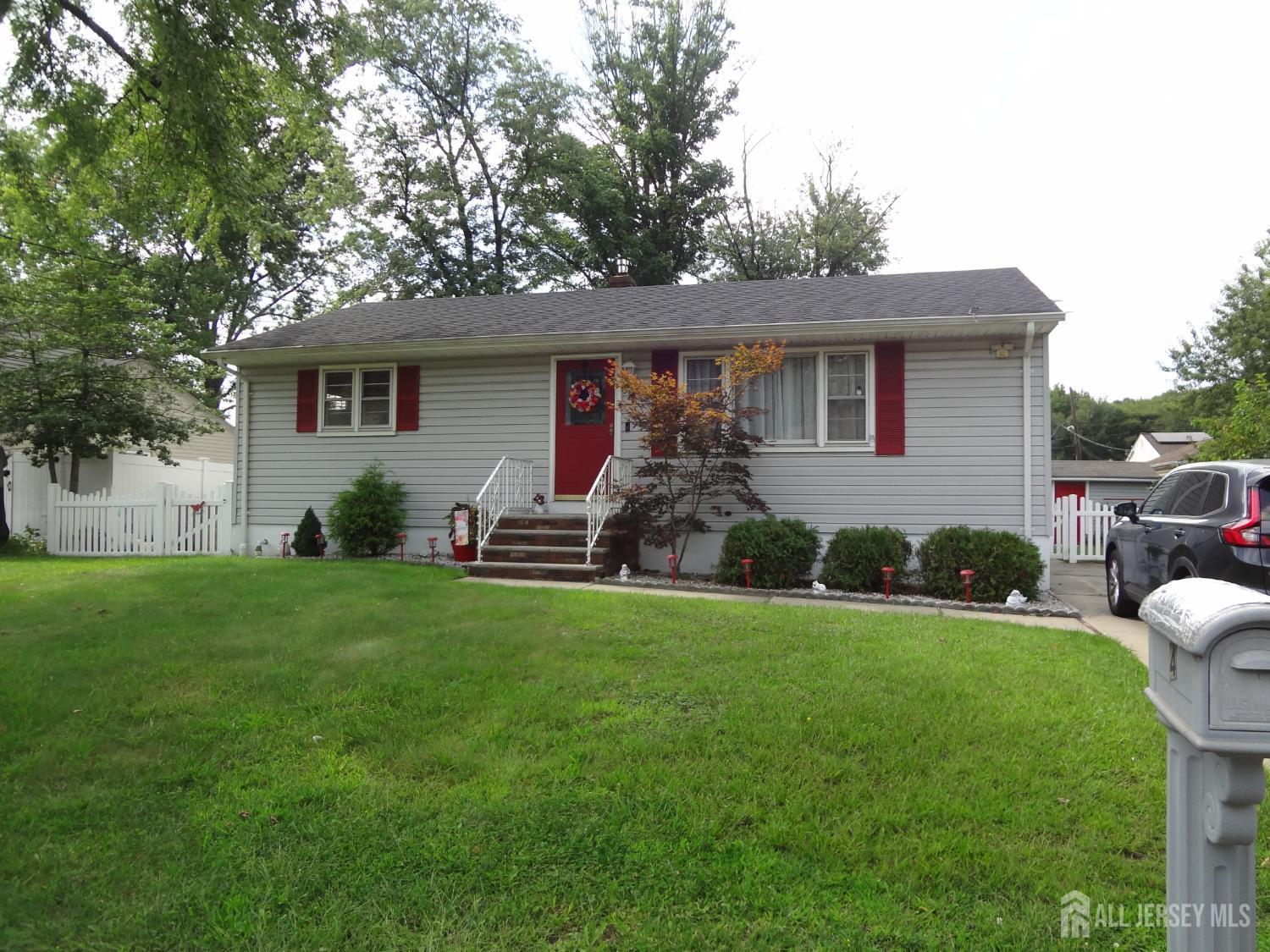 4 Wilbur Terrace Sayreville NJ 08872