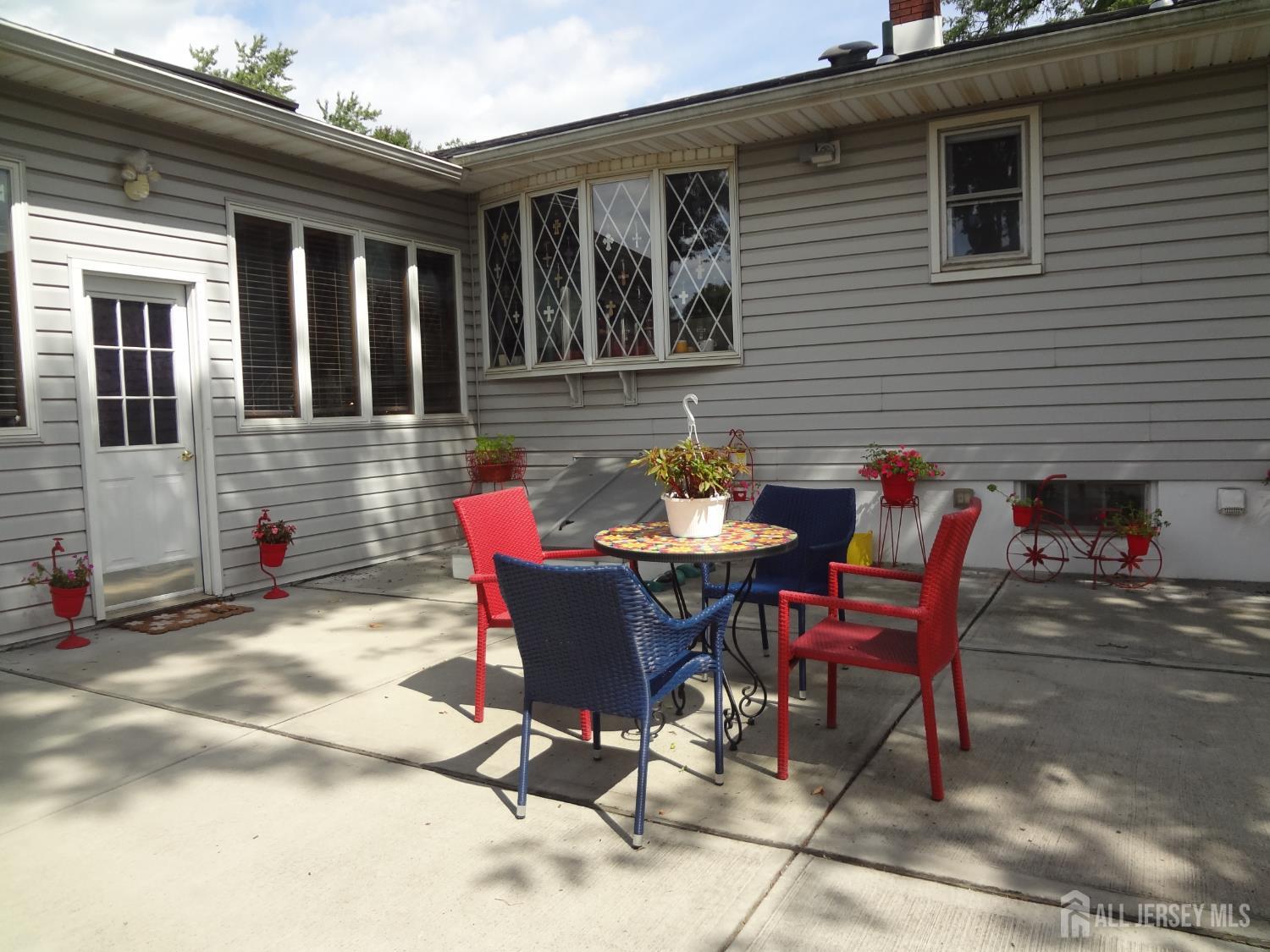 4 Wilbur Terrace Sayreville NJ 08872