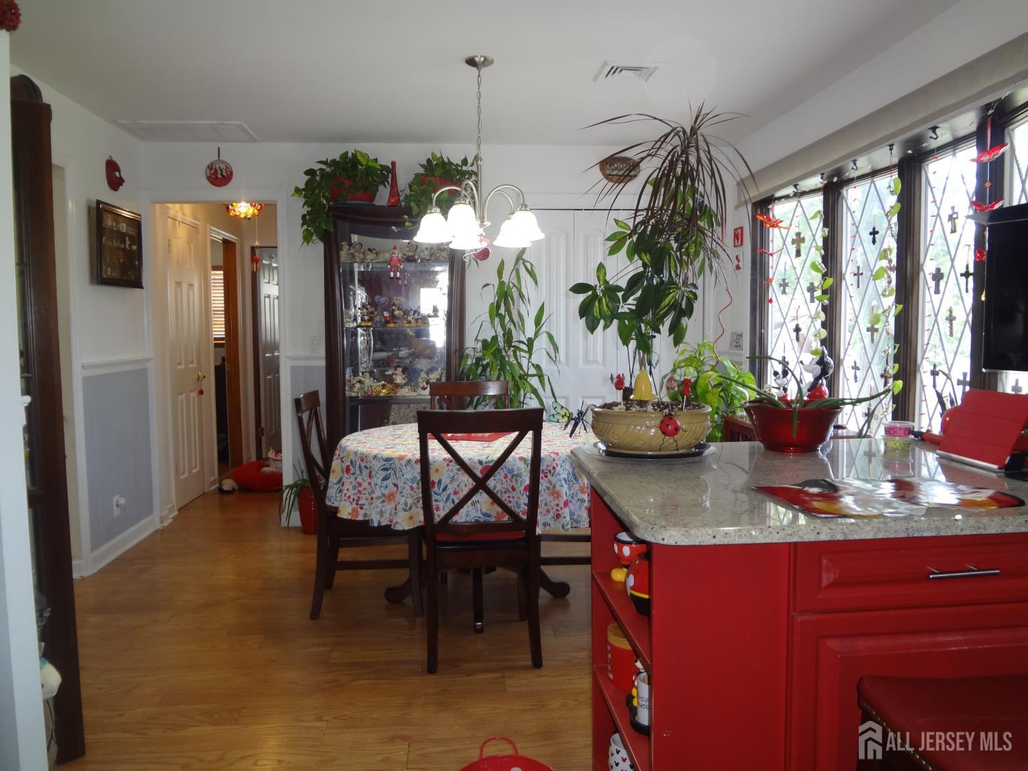 4 Wilbur Terrace Sayreville NJ 08872
