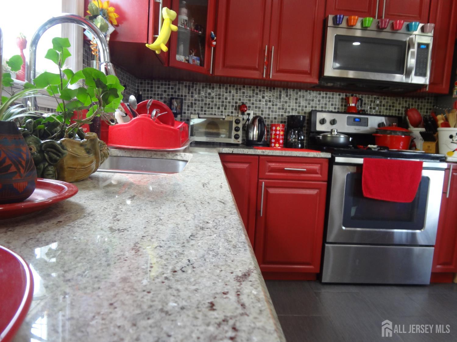 4 Wilbur Terrace Sayreville NJ 08872