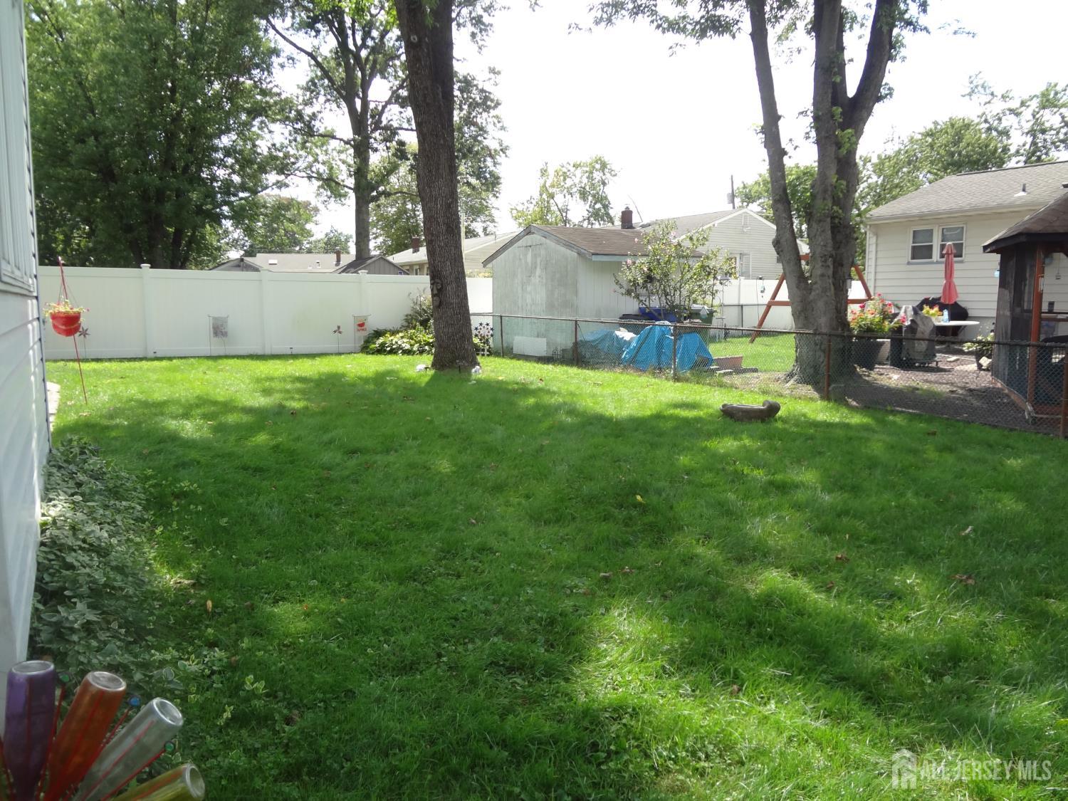 4 Wilbur Terrace Sayreville NJ 08872