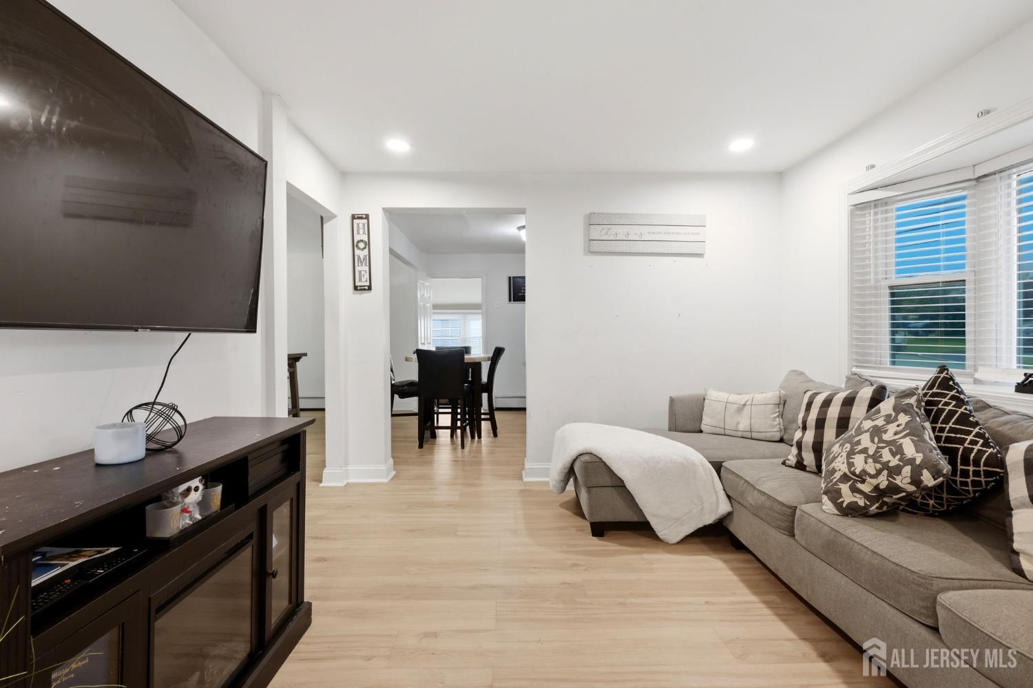 62 Pinetree Drive Sayreville NJ 08859