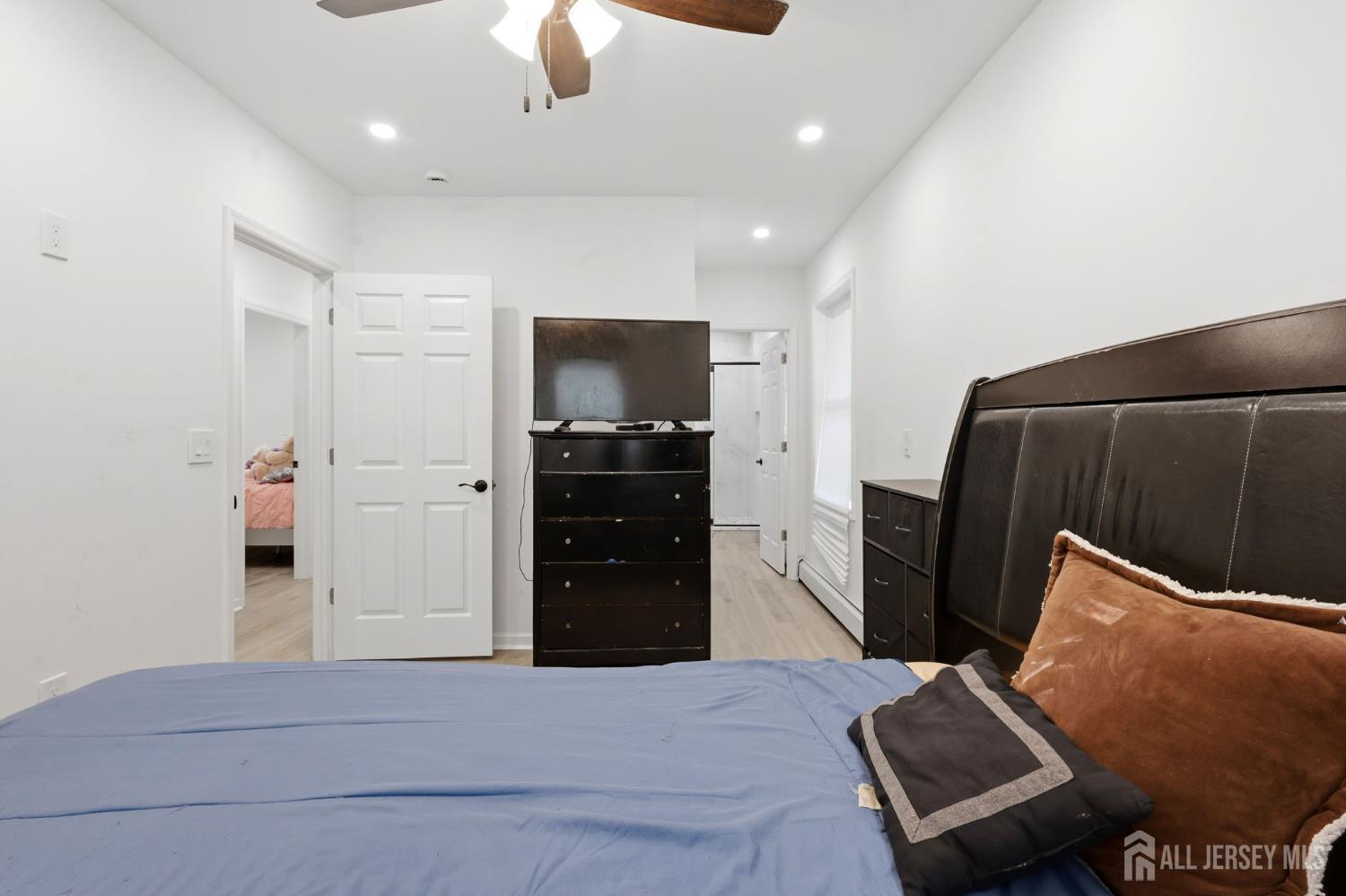 62 Pinetree Drive Sayreville NJ 08859