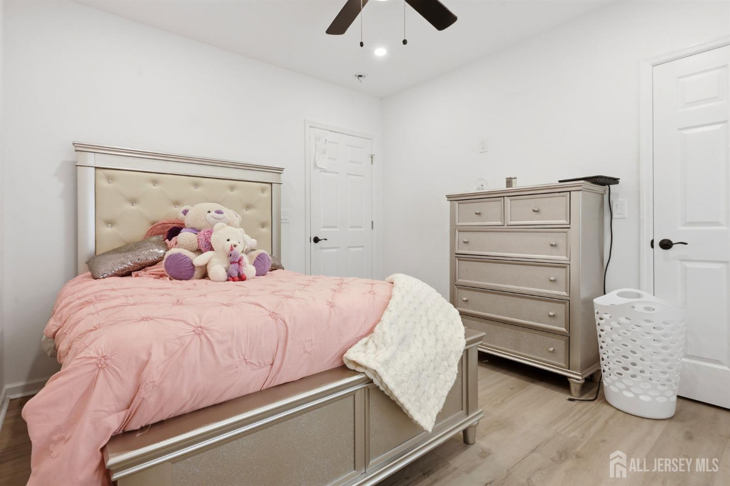 62 Pinetree Drive Sayreville NJ 08859