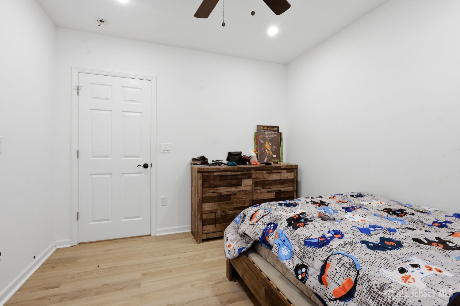 62 Pinetree Drive Sayreville NJ 08859