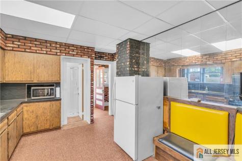 483 Jaques Avenue Rahway NJ 07065
