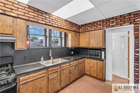 483 Jaques Avenue Rahway NJ 07065