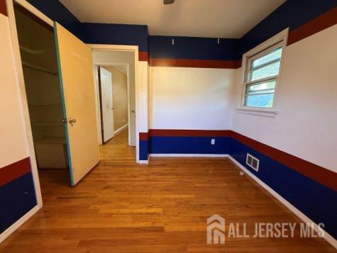 124 Chestnut Street Avenel NJ 07001