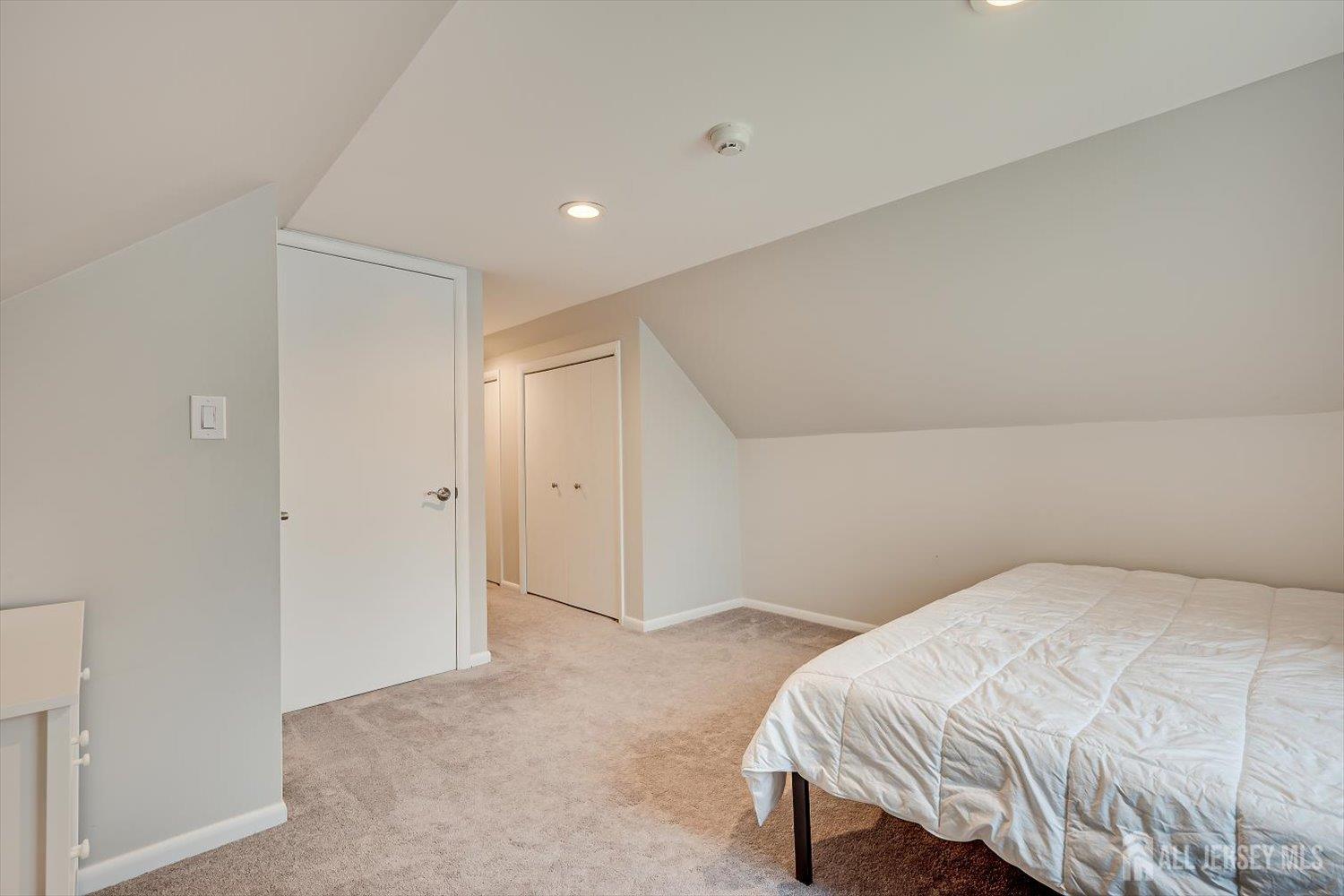 106 Washington Avenue Iselin NJ 08830