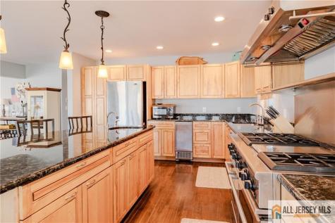 27 Maryland Road Little Egg Harbor NJ 08087