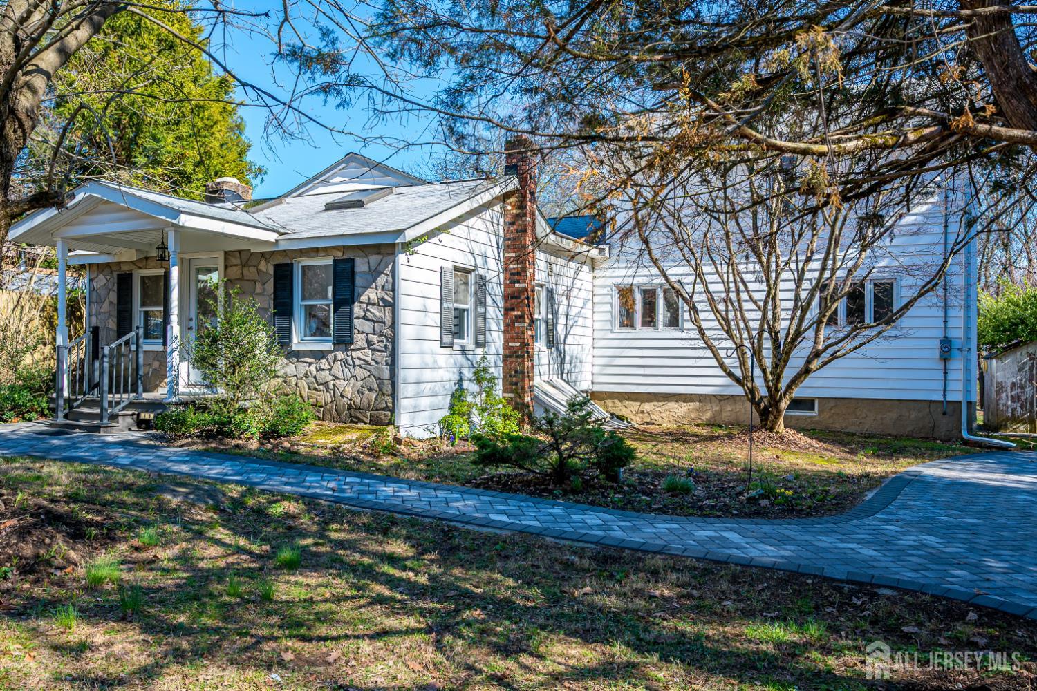 16 Skytop Road Lebanon Twp NJ 07853