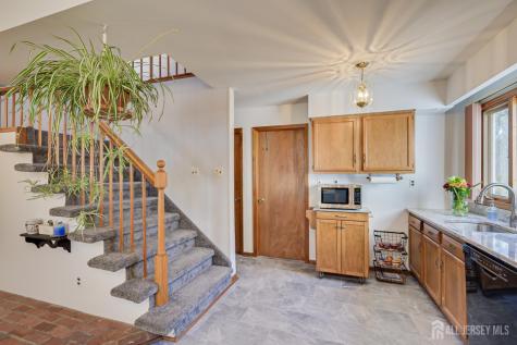 16 Skytop Road Lebanon Twp NJ 07853