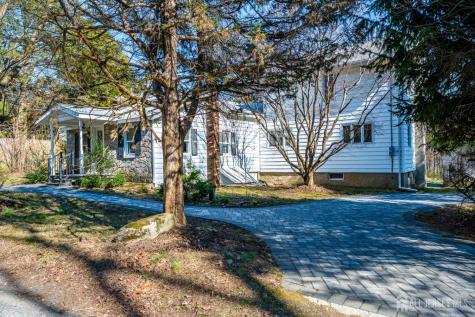 16 Skytop Road Lebanon Twp NJ 07853