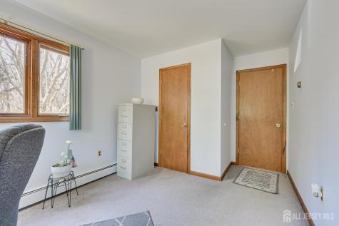 16 Skytop Road Lebanon Twp NJ 07853