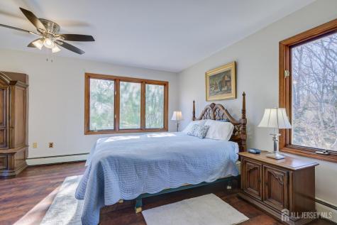 16 Skytop Road Lebanon Twp NJ 07853