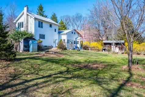 16 Skytop Road Lebanon Twp NJ 07853