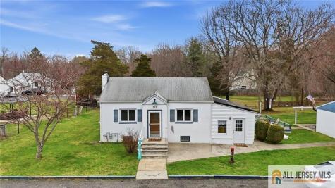 251 Matchaponix Avenue Monroe NJ 08831