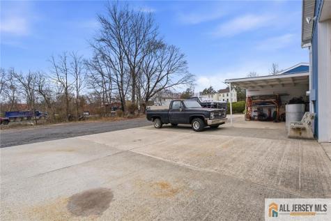 251 Matchaponix Avenue Monroe NJ 08831