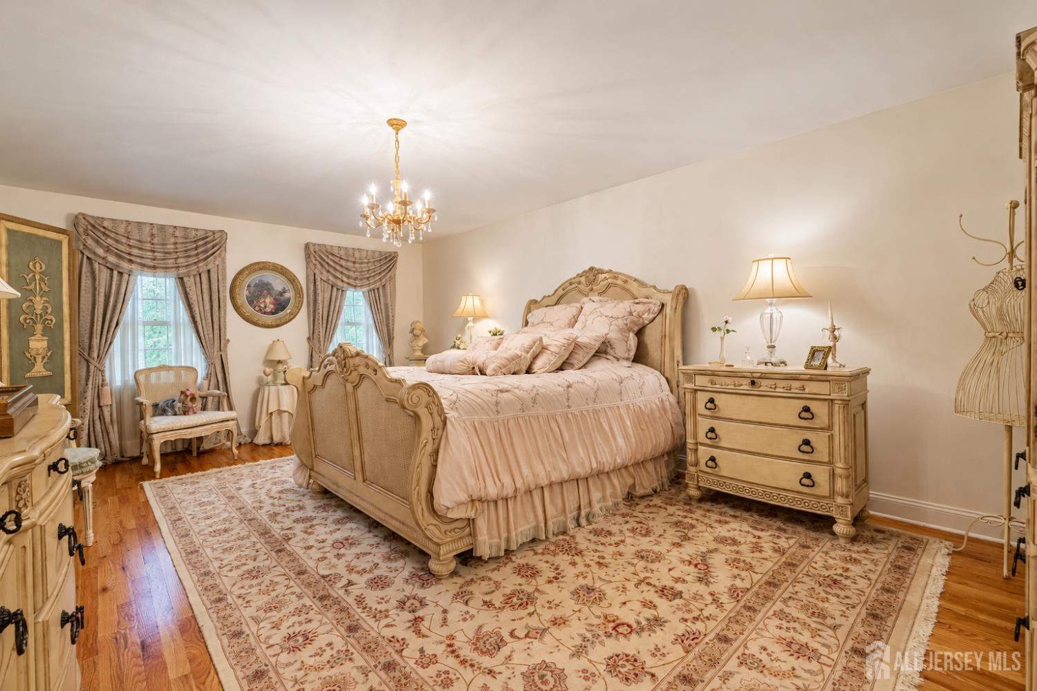 15 Cherokee Road East Brunswick NJ 08816