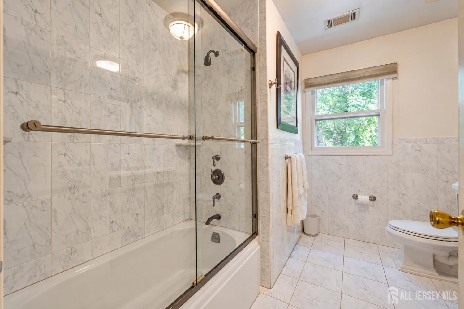 15 Cherokee Road East Brunswick NJ 08816