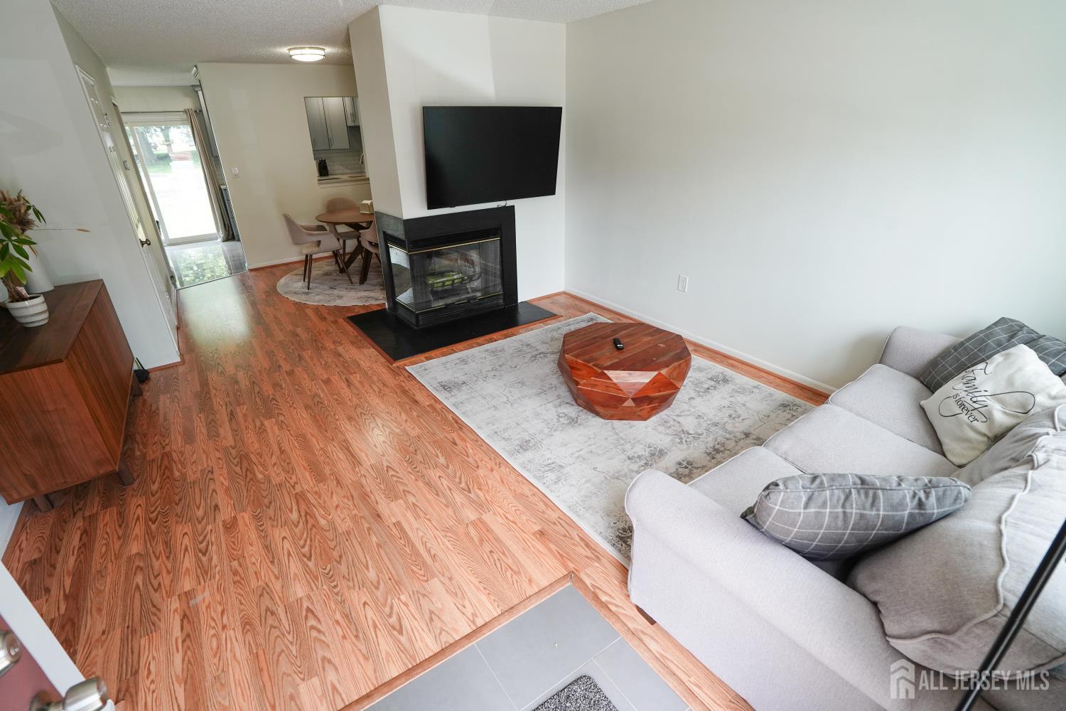 18 Keith Court South Brunswick NJ 08824