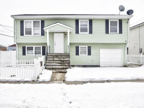42 Mercer Street Carteret NJ 07008