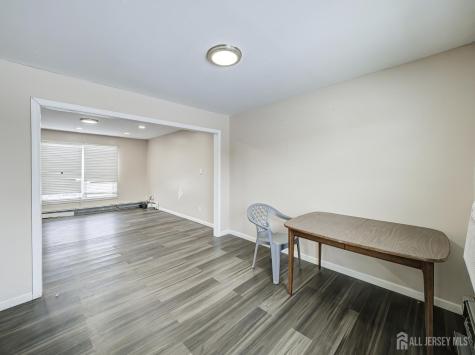 42 Mercer Street Carteret NJ 07008
