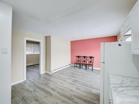 42 Mercer Street Carteret NJ 07008
