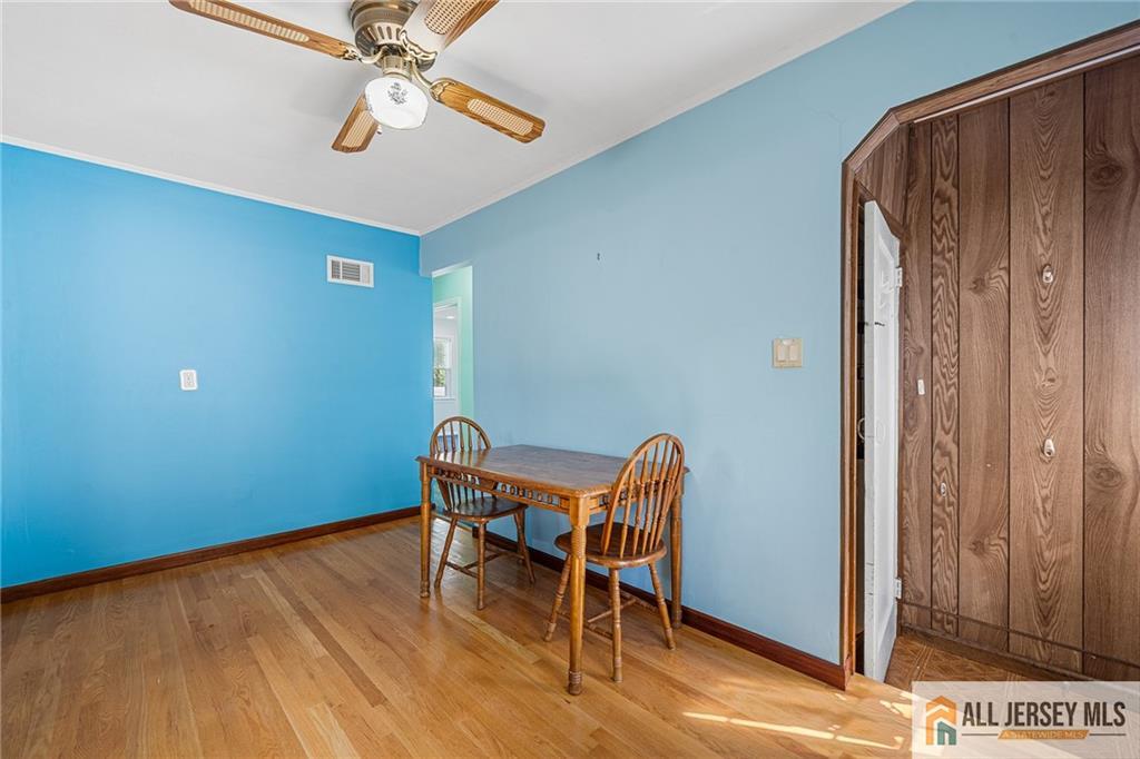 15 Chestnut Street Edison NJ 08817