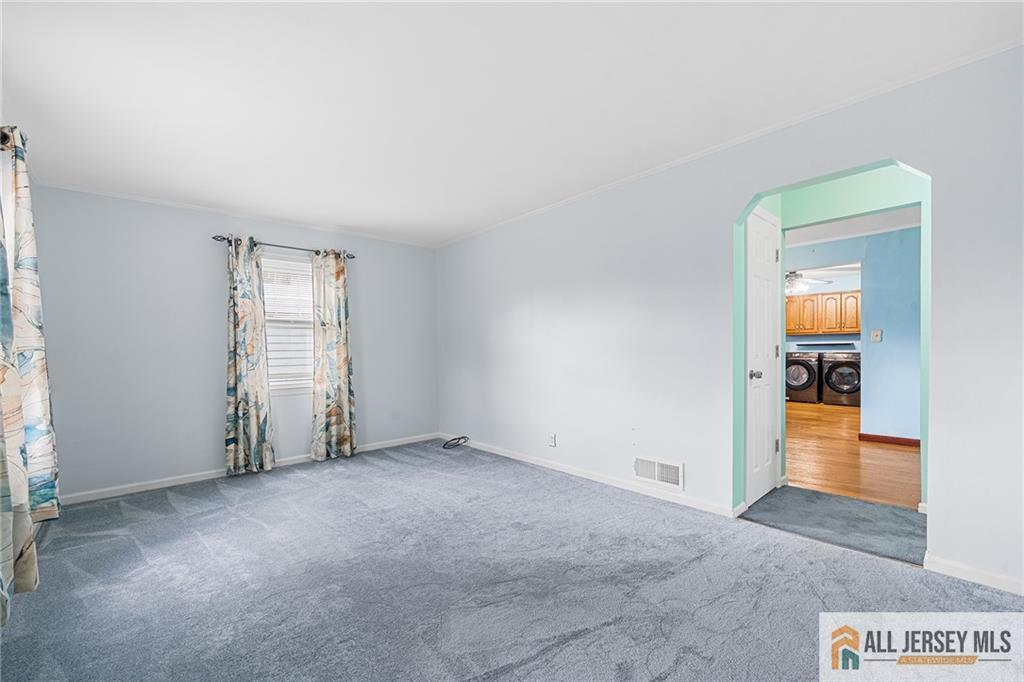 15 Chestnut Street Edison NJ 08817