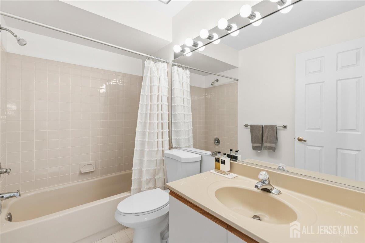 57 W Countryside Drive South Brunswick NJ 08540