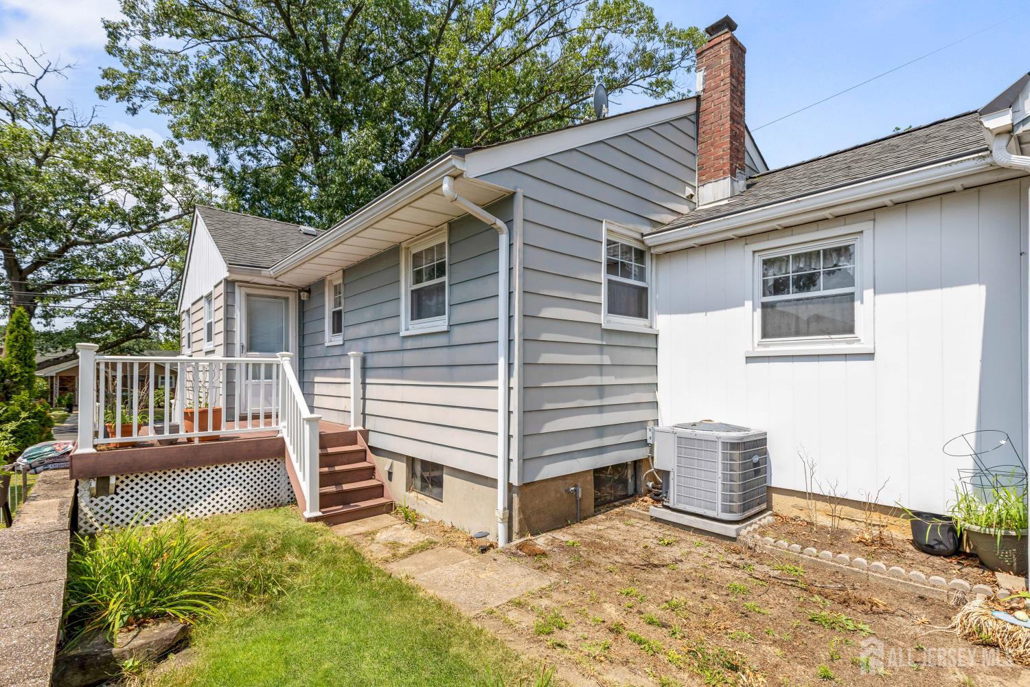 44 Garfield Place Sayreville NJ 08859