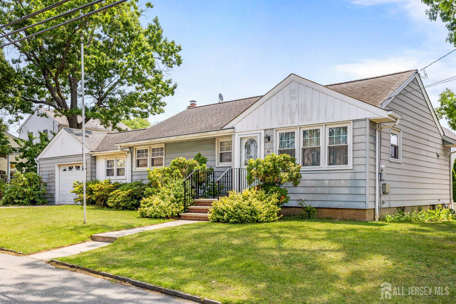 44 Garfield Place Sayreville NJ 08859