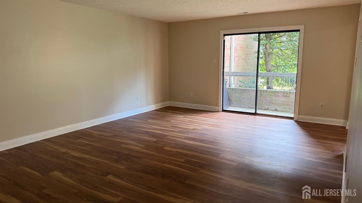 609 Edison Glen Terrace Edison NJ 08837