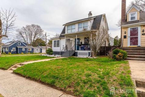 902 Lee Avenue North Brunswick NJ 08902