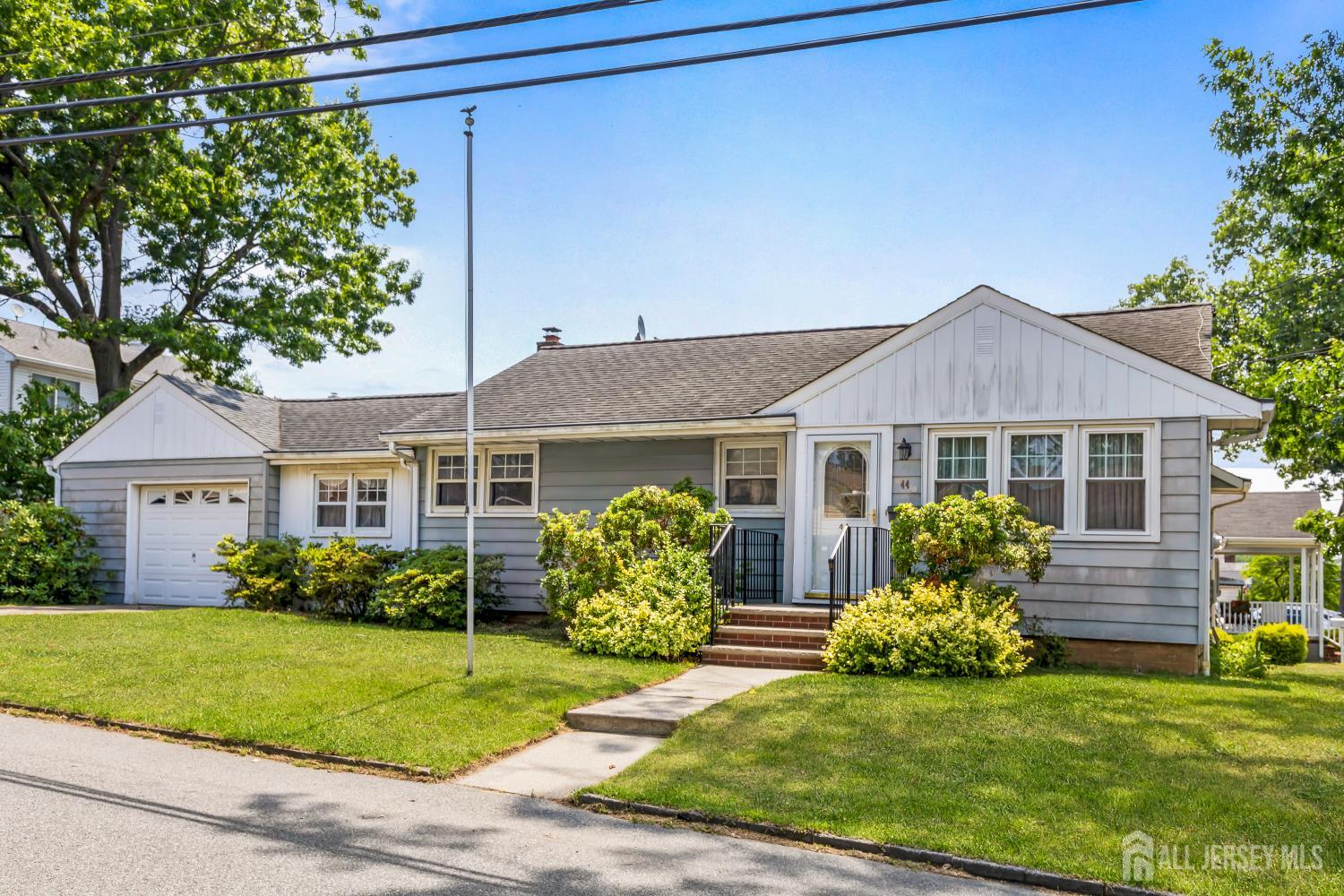 44 Garfield Place Sayreville NJ 08859