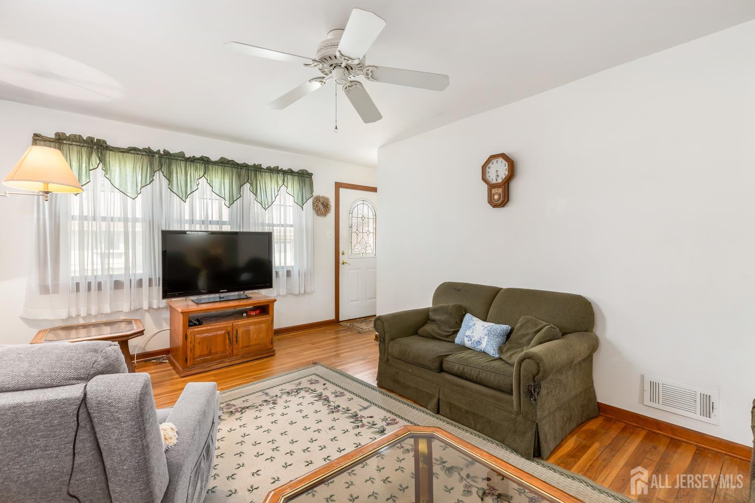 44 Garfield Place Sayreville NJ 08859