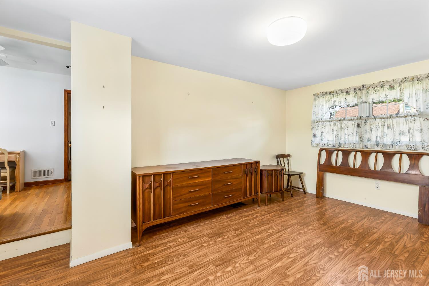 44 Garfield Place Sayreville NJ 08859