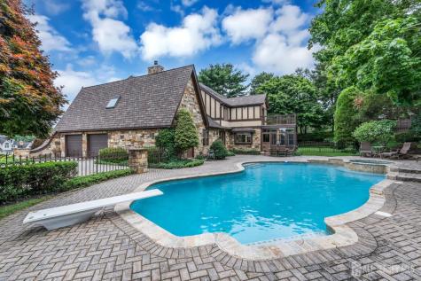 2520 Autumn Drive Wall NJ 08736