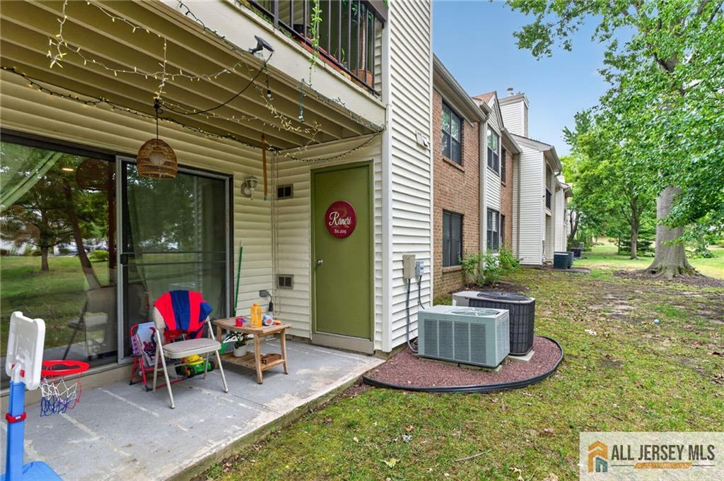 1914 Bayhead Drive Parlin NJ 08859