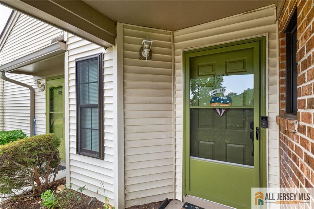 1914 Bayhead Drive Parlin NJ 08859